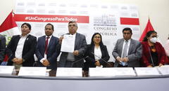 Congresistas aprueban por insistencia nombramiento automático para más de 150.000 docentes