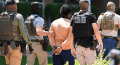 Aviso importante para inmigrantes en EEUU: ICE está arrestando extranjeros en las cortes de inmigración de estas ciudades
