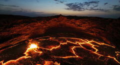 Científicos descubren gigantesca masa de roca caliente que estaría fracturando el continente