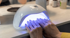 Científicos advierten que la radiación de las lámparas para el secado de esmalte de uñas alteran las moléculas de la piel