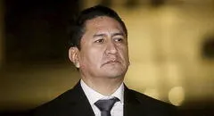 Gobierno de Boluarte no hace nada por capturar a Vladimir Cerrón: defensa de prófugo asegura que está en Perú