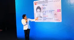 El papa León XIV tiene el nuevo DNIe 3.0: descubre qué es y cómo obtenerlo en Perú