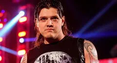 Dominik Mysterio reacciona al adiós de R-Truth: "El mejor campeón 24/7 de todos los tiempos"