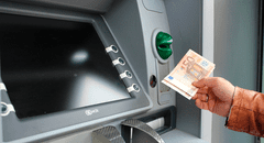 Adiós a los cajeros automáticos como los conocías desde este 28 de junio: la nueva regulación para sacar dinero que se verán en las calles de España
