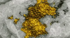 Geólogos señalan que grandes pepitas de oro se podrían formar debido a terremotos y el cuarzo, según estudio científico