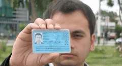 ¿Qué tipo de foto te piden para sacar el DNI?: ¿carnet o pasaporte?