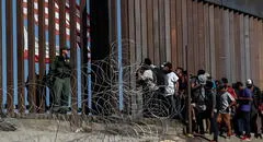 Ejército de EEUU confirma que ya detiene inmigrantes en zona clave de la frontera con México por órdenes de Trump