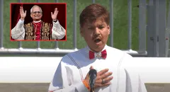 Arquidiócesis de Chicago rinde homenaje al Papa León XIV y canta el himno nacional del Perú en vivo