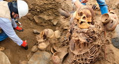 Hallan momia de más de 1.000 años de antigüedad de la cultura Chancay durante instalación de gas en Puente Piedra