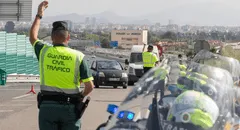 Multas de hasta 30.000 euros por coche con más de dos ocupantes: la nueva medida de la DGT en España