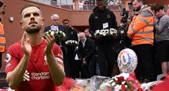 Excapitán del Liverpool rindió homenaje a Diogo Jota en Anfield tras su repentina muerte