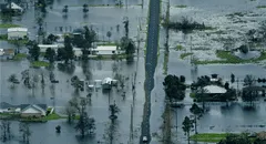 Desaparecen 23 niñas mientras participaban en un campamento de verano cristiano tras catastróficas inundaciones en EE. UU.
