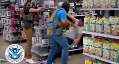 ICE habría electrocutado a inmigrante con pistola taser en un Walmart de Nuevo México: hispano pide ayuda en el suelo