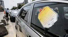 Municipios no podrán multar ni usar grúas para autos mal estacionados: ¿calles se convertirían en cocheras?