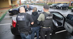 Migrantes detenidos por ICE: esta es la nacionalidad con más arrestos de migrantes en 2025 en Estados Unidos
