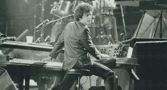 Estrenan el documental 'Billy Joel: And So It Goes'