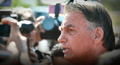 Bolsonaro califica de "humillación suprema" el pedido de llevar tobillera electrónica y niega posible fuga de Brasil