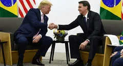 Trump defiende a Jair Bolsonaro y exige a la justicia brasileña frenar inmediatamente el juicio "injusto" para el expresidente