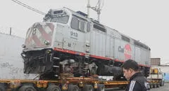 ¿Casi 20 años sin mantenimiento?: Contraloría advierte haber hallado placa del 2002 en trenes de López Aliaga
