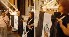 Peruanos alzan bandera de luto en misa convocada por Embajada de Perú en Madrid: "No hay Fiestas Patrias con un gobierno asesino"