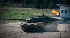 Así es el Leopard 2E, el impresionante tanque de guerra que coloca a España entre las más grandes fuerzas militares de Europa