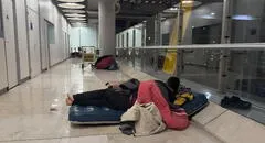 Peruano viajó a España por un futuro mejor, pero terminó viviendo en el aeropuerto de Madrid