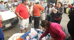 Productos caídos de contenedores asiáticos en mar peruano se venden en Ancón: "Los precios están cómodos”