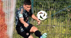 Quién es el joven peruano de 18 años que es titular en el Bayern Múnich contra Grasshopper por el amistoso