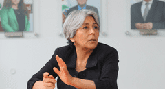 Congresista María Agüero recibe pifias y abucheos del público en aniversario de Arequipa