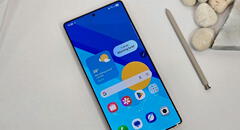 ¿Piensas renovar tu smartphone? Estos son los 10 teléfonos con las mejores pantallas lanzados en 2025