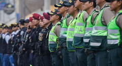 Ejecutivo aprueba aumentar salario a la Policía y Fuerzas Armadas: Mininter recibirá más de 257 mil 562 millones de soles