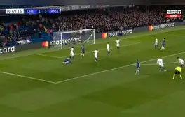 Chelsea vs. Real Madrid: Thibaut Courtois realizó una gran atajada y evitó el 2-3 de Chelsea. Foto: captura ESPN