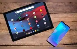 Un teléfono inteligente es un móvil portátil con funciones adicionales. Foto: Genbeta