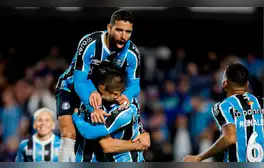Gremio goleó 4-0 a The Strongest y sueña con la clasificación a octavos de la Copa Libertadores