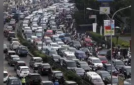 Bogotá, Medellín y Cali entre las 50 urbes con mayor congestión vehicular a nivel mundial: más de 145 horas perdidas al año