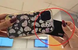¿Por qué no deberías guardar tus tarjetas bancarias o tu DNI en la funda protectora de tu teléfono?