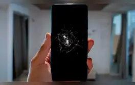 ¿El protector de pantalla de tu teléfono está roto? Estos son los riesgos que corres por no cambiarlo