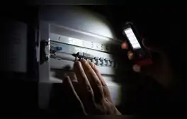 ¿Qué consejos seguir si hay un apagón en tu casa y no quieres que tus aparatos electrónicos se malogren?