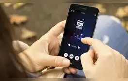 ¿Por qué los celulares ya no incluyen radio FM de manera nativa? Aquí te lo explicamos