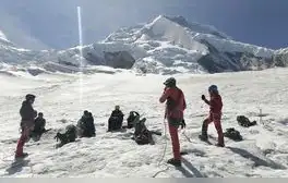 Hallan cuerpo momificado en el nevado Huascarán: inician investigación para identificar a montañista