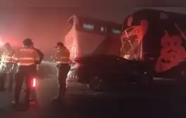 Choque múltiple deja dos muertos y 27 heridos en variante de Pasamayo