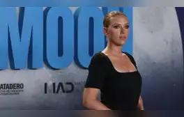 Scarlett Johansson, arremete contra Donald Trump y se declara "100%Biden"
