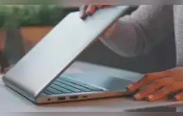 ¿Sabías que puedes hacer que tu laptop siga encendida aunque cierres la tapa? Te enseñamos