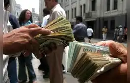 Dólar inicia al alza con S/3,7215 este martes 16 de julio