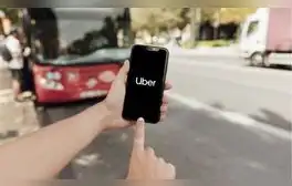 ¿Cómo cancelar un taxi de Uber que no se mueve o se aleja de tu ubicacón, sin que debas pagar la multa?
