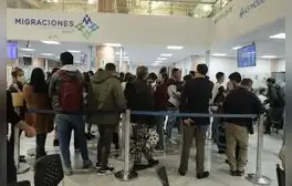 Sindicato de Migraciones estima impacto de S/10 millones diarios por huelga indefinida