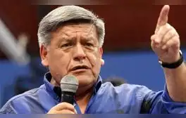 Recolectan más de 30.000 firmas para revocar a César Acuña como gobernador regional de La Libertad