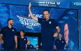 Hinchas de Alianza Lima exigen salida de Restrepo tras caer ante Universitario: "No le gana a nadie"
