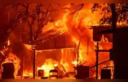 Incendio forestal en California se convierte en uno de los más grandes en la historia de Estados Unidos