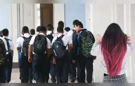 Regreso a clases: ¿los colegios pueden prohibir la entrada a los estudiantes que tienen el cabello pintado? Indecopi responde
